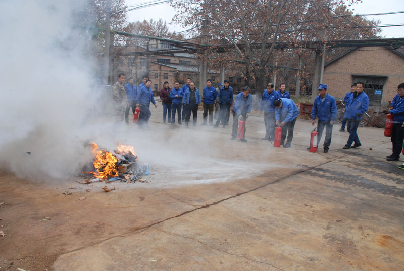 星火機床公司開展消防應急演練