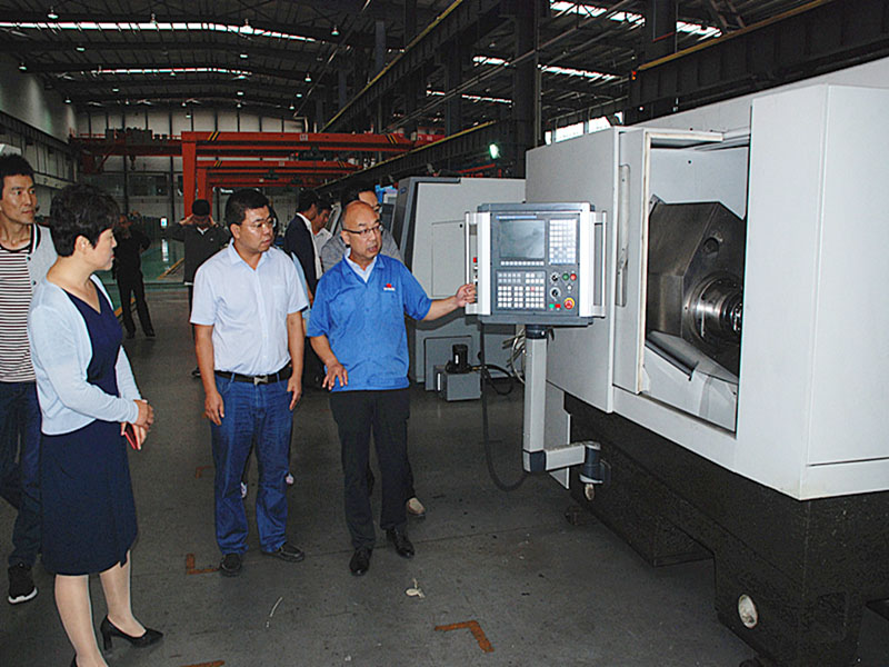 甘肅省委財(cái)辦調(diào)研組來星火機(jī)床公司調(diào)研 甘肅省委財(cái)辦調(diào)研組來星火機(jī)床公司調(diào)研