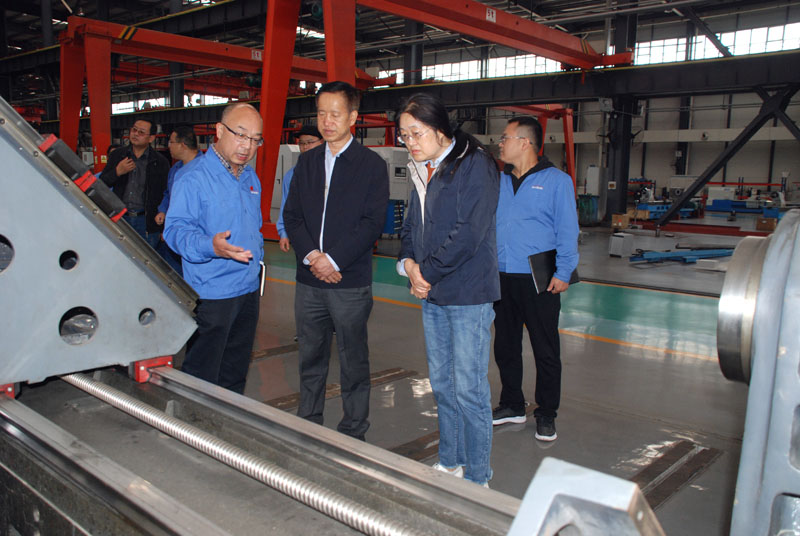 天水市政協、科技局領導來星火機床公司調研 天水市政協、科技局領導來星火機床公司調研