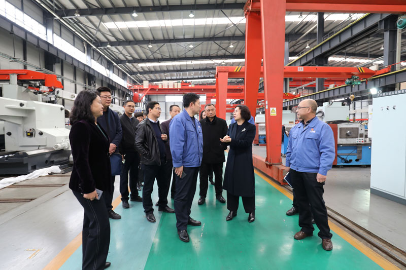 天水市委領導王燕一行來星火機床公司調研 天水市委領導王燕一行來星火機床公司調研