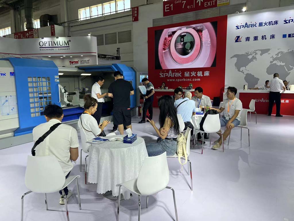 星火公司參加第十六屆中國國際機床工具展覽會 星火公司參加第十六屆中國國際機床工具展覽會