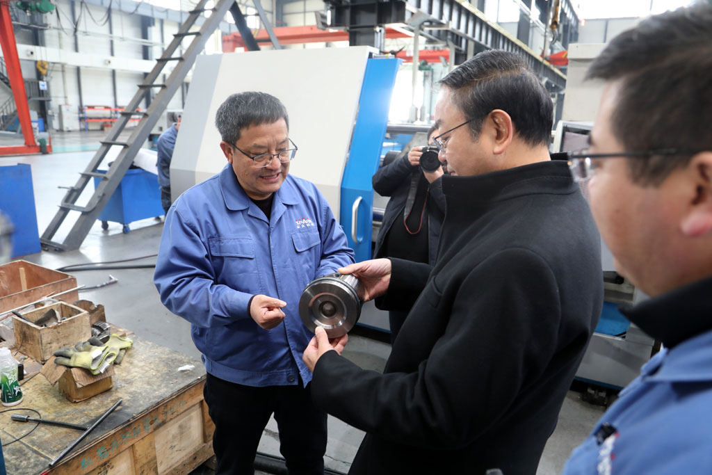 省科協領導張世珍一行來星火數控調研 省科協領導張世珍一行來星火數控調研