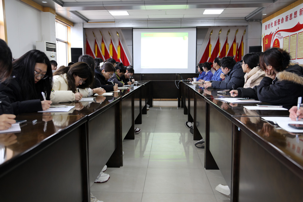 蘭州理工大學學生來星火數控公司實習 蘭州理工大學學生來星火數控公司實習