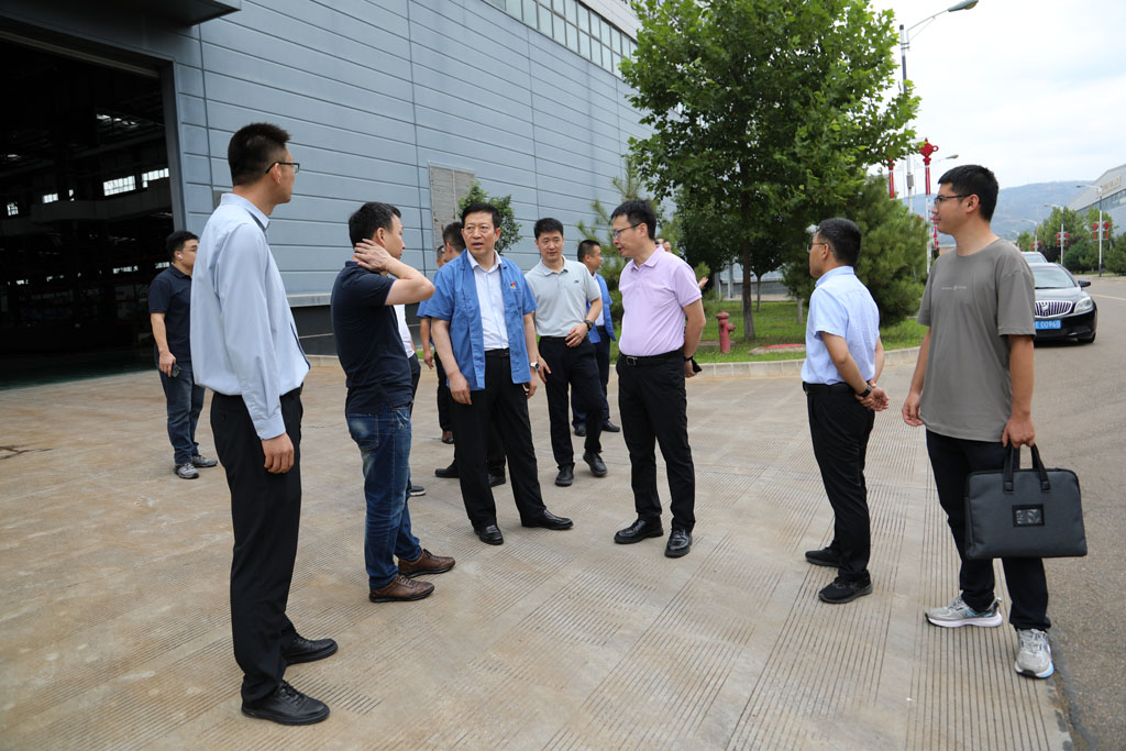 青島雙清成都三是等企業及清華大學團隊蒞臨星火智能數控公司考察交流 青島雙清成都三是等企業及清華大學團隊蒞臨星火智能數控公司考察交流